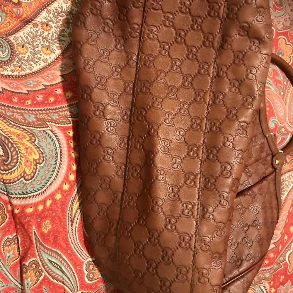 Large Leather Gucci Bag